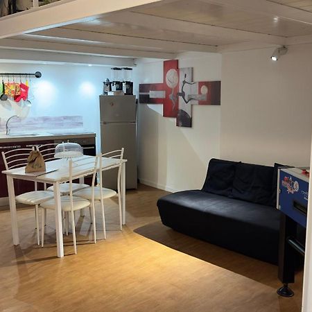 Small Mezzanine Apartment Colosseo Rome Exterior photo